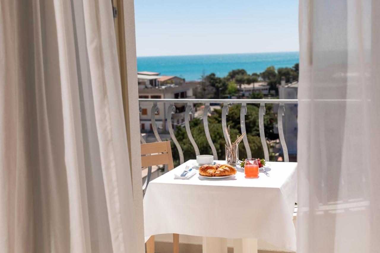 Hotel Degli Aranci ヴィエステ エクステリア 写真